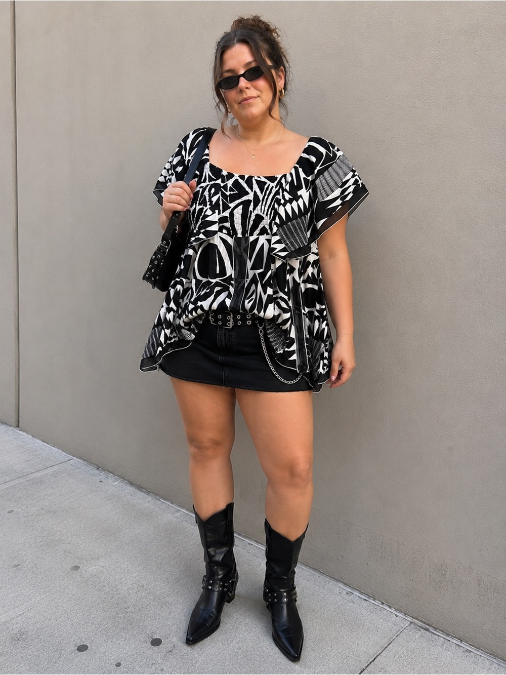Vintage Style & Co. Black + White Abstract Flutter Sleeve Blouse Y2K Coquette XL